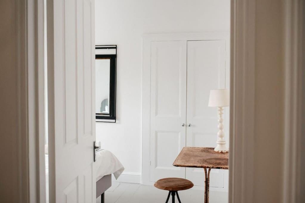 3 Bedroom House In Kew Gardens Richmond  Exteriör bild